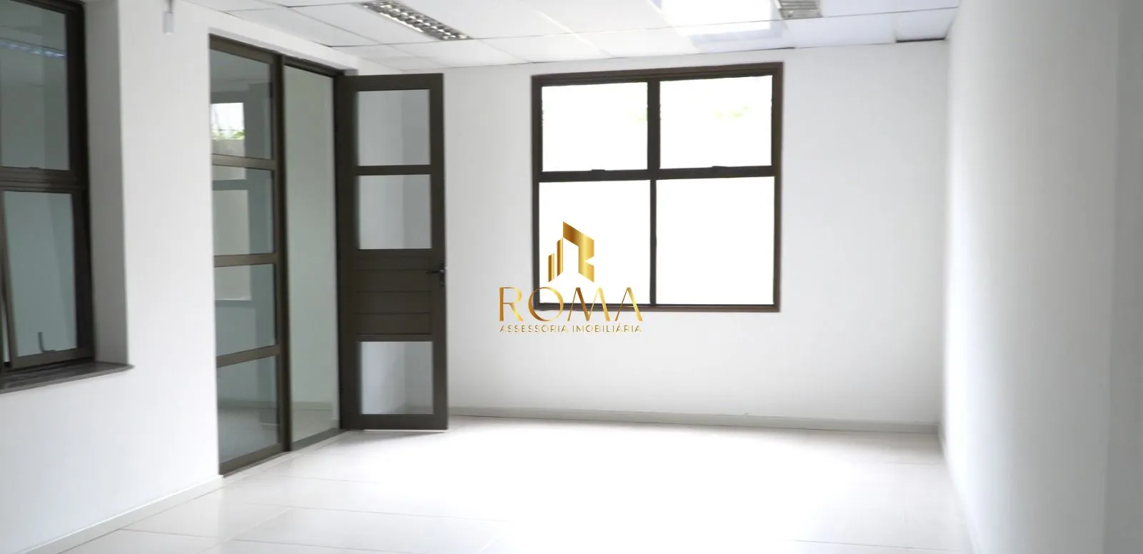 Imagem Sala Comercial 1 dormitórios à venda Nossa Senhora das Dores Santa Maria/RS