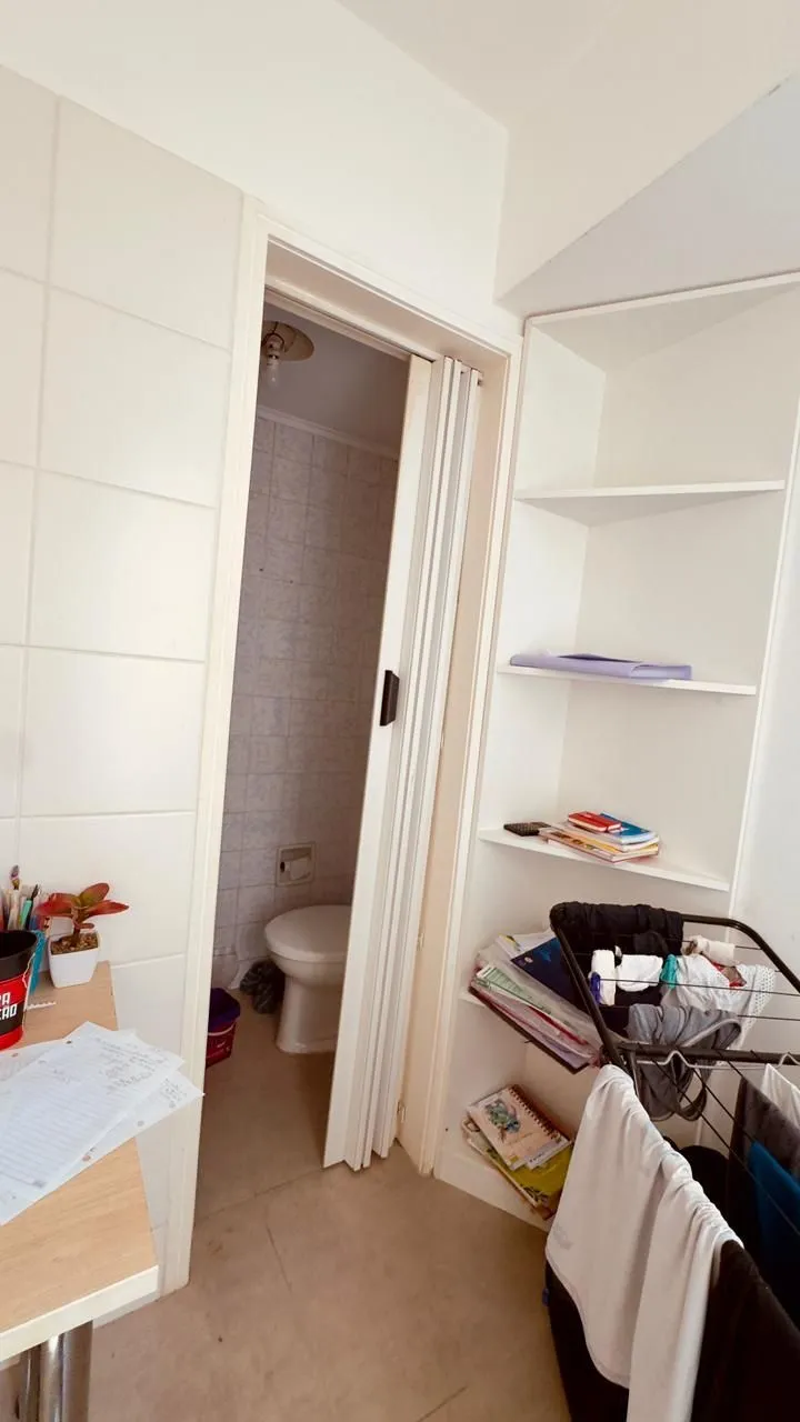 Imagem EXCELENTE APARTAMENTO À VENDA - TOTALMENTE REFORMADO E PRONTO PARA MORAR