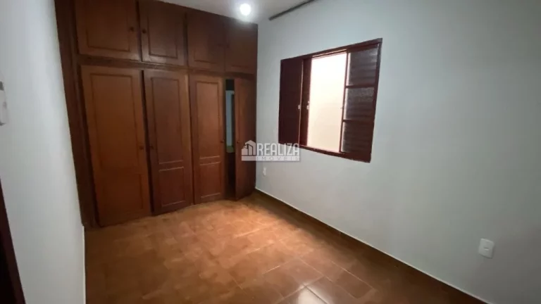 Imagem Casa à venda no bairro Conjunto Cássio Rezende em Uberaba