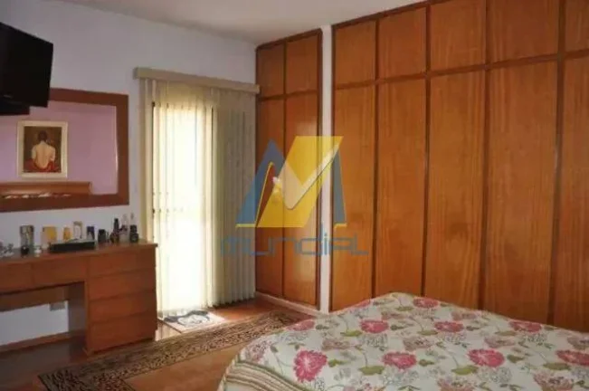 Imagem Sobrado Alto Padrão com 3 Suítes, Lazer Completo e 6 Vagas Seguras