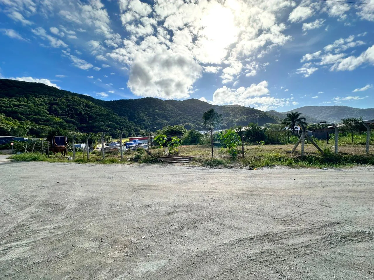 Imagem Terreno à venda com 1015m2 por R$ 1.390.000,00