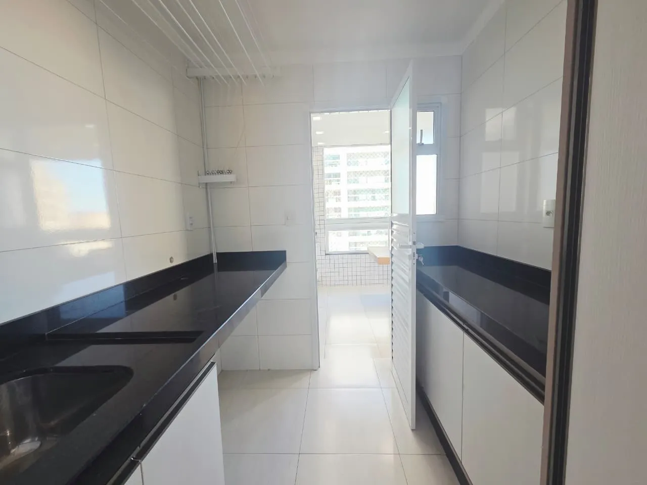 Imagem Apartamento para Venda em Praia Grande, Caiçara, 3 dormitórios, 2 suítes, 1 banheiro, 3 vagas