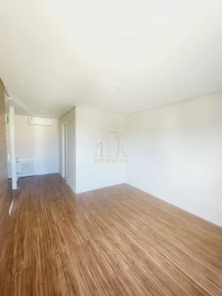Imagem Excelente casa em condomínio fechado reformada com três suítes gabinete a venda em Stella Maris Salvador