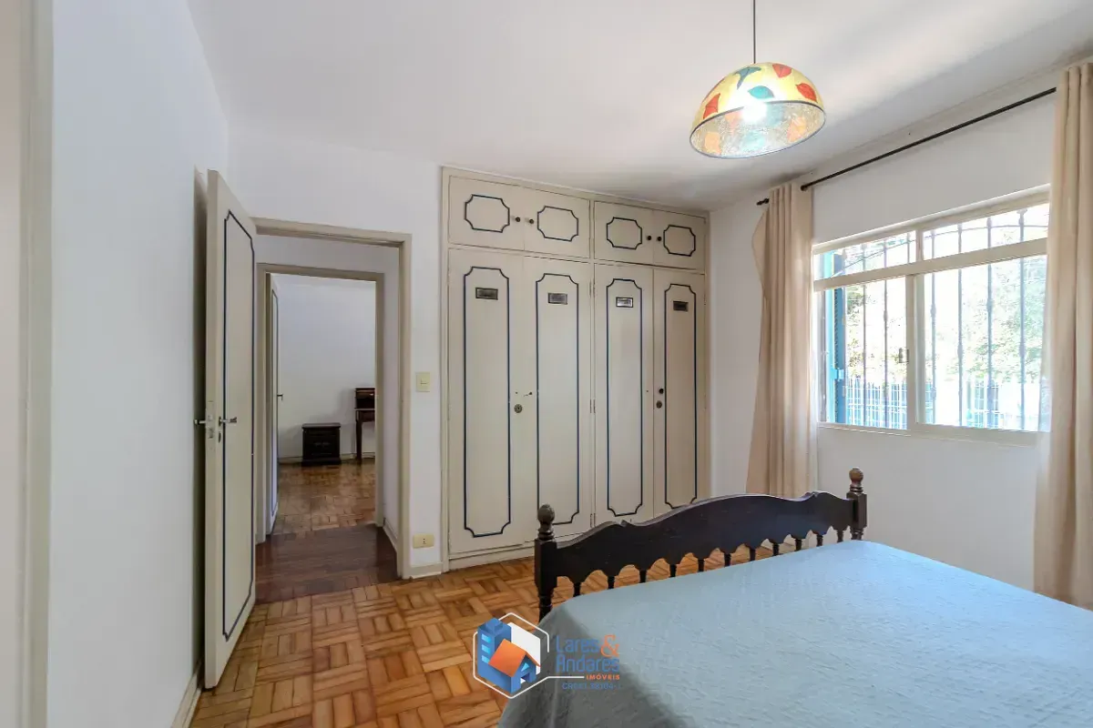 Imagem Sobrado para venda em Chácara Monte Alegre com 4 quartos, sendo 1 suíte, 261m²