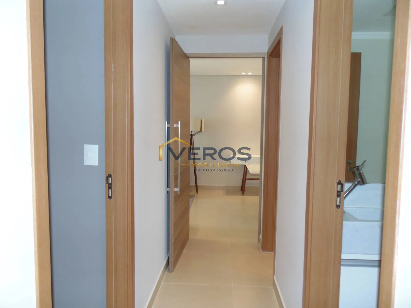 Imagem Apartamento 3 dormitórios mobiliado na orla da praia do Indaiá para venda!
