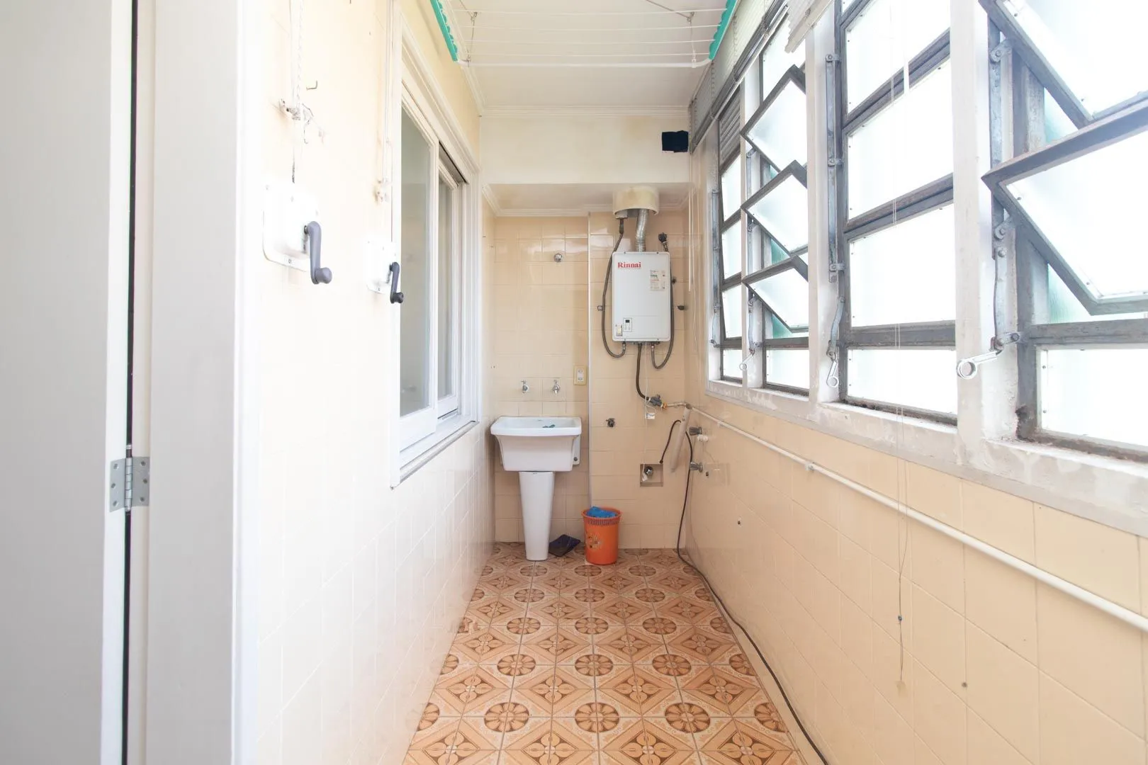 Imagem Apartamento de 03 dormitorios com suite e vaga coberta no bairro Menino Deus