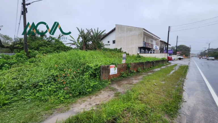 Imagem Terreno de Esquina no Balneário Princesa do Mar ? 384m², Próximo à Praia