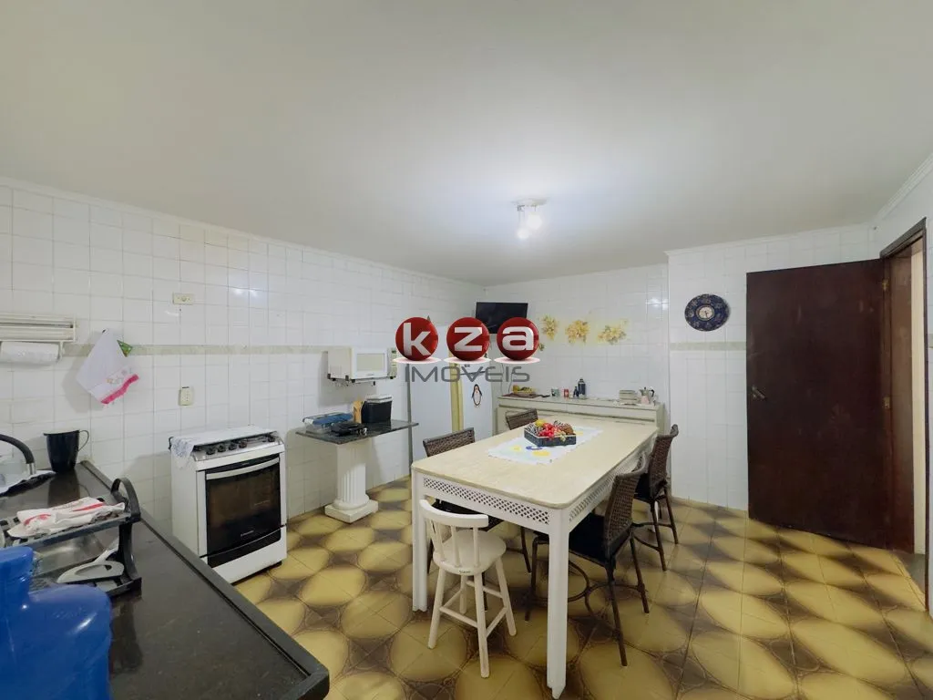 Imagem Casa à venda em Valinhos-SP, Jardim Santo Antônio! 3 quartos, 1 suíte, 2 salas, 3 banheiros, 2 vagas, 211m².