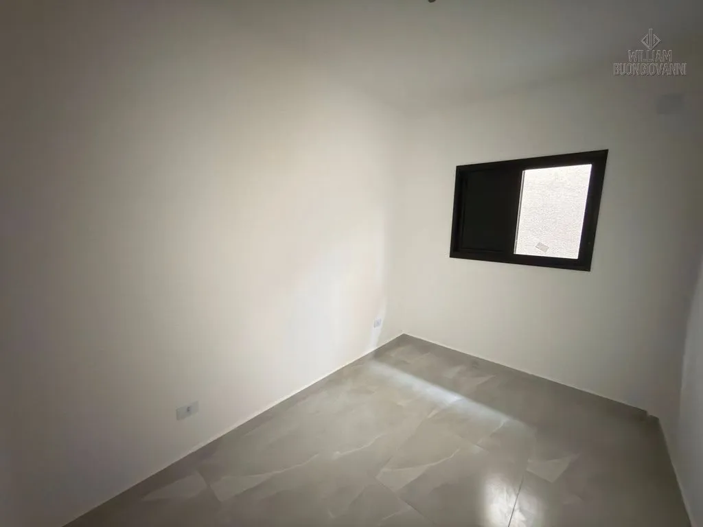 Imagem Casa de Condomínio com Quintal e Churrasqueira!!