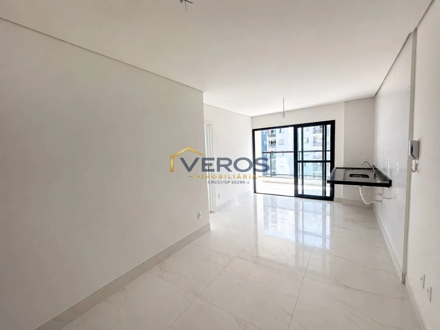 Imagem Apartamento novo a venda perto do centro de Caraguá com churrasqueira