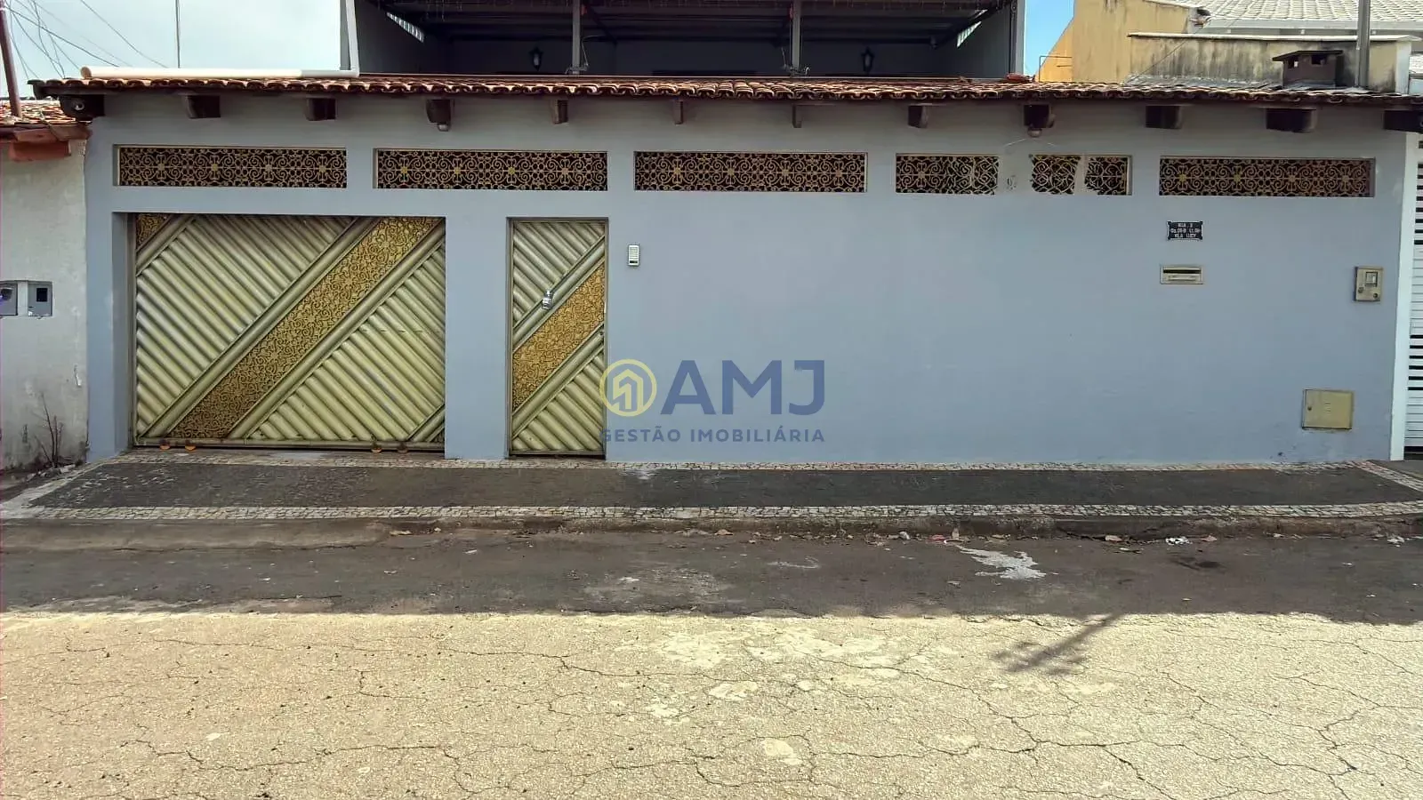 Imagem SOBRADO AMPLO À VENDA | VILA LUCY - GOIÂNIA