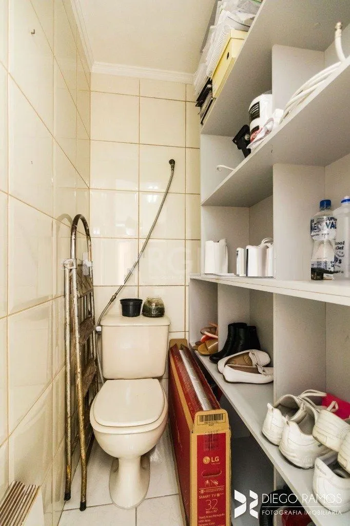 Imagem Apartamento para Venda - 79m², 2 dormitórios, 1 vaga - Partenon