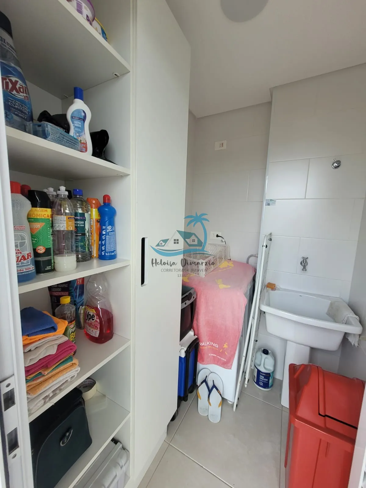 Imagem Maravilhoso apartamento com belíssima vista para o mar, disponível para venda no Itaguá em Ubatuba, a 250 metros do mar.