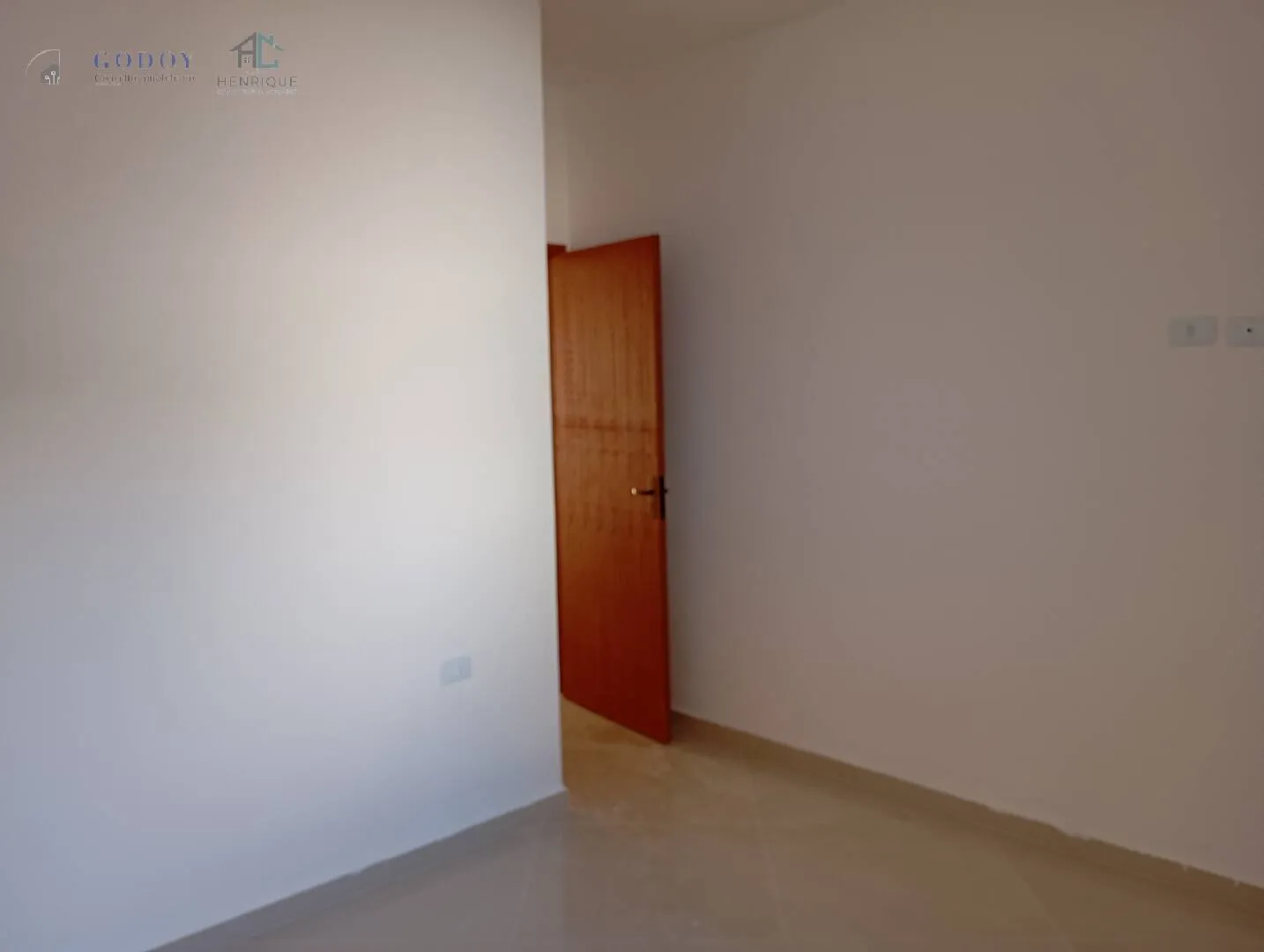 Imagem Casa térrea com excelente acabamento e ótima localização!