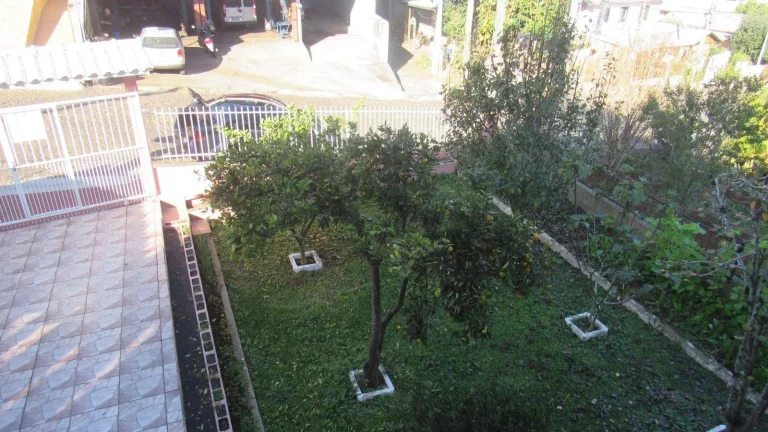 Imagem Casa para Venda em Concórdia, Industriários, 4 dormitórios, 2 banheiros