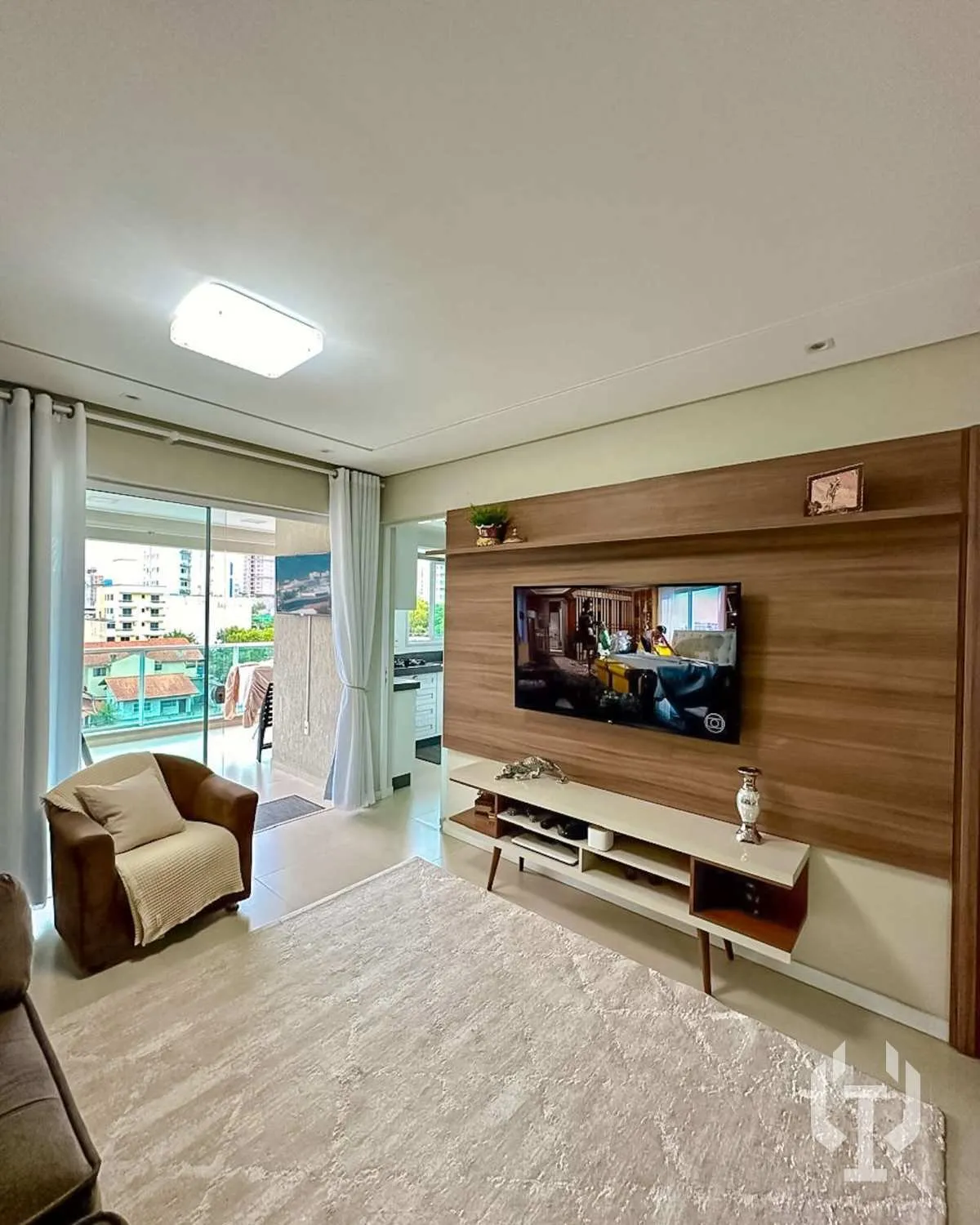 Imagem Apartamento diferenciado com 2 suítes em Meia Praia