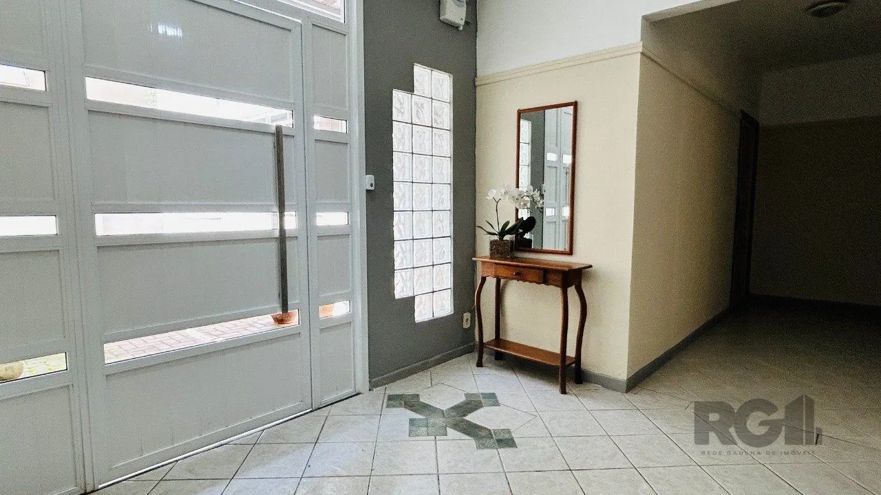Imagem APARTAMENTO GARDEN 3 DORMITÓRIOS COM VAGA DE GARAGEM NO MENINO DEUS