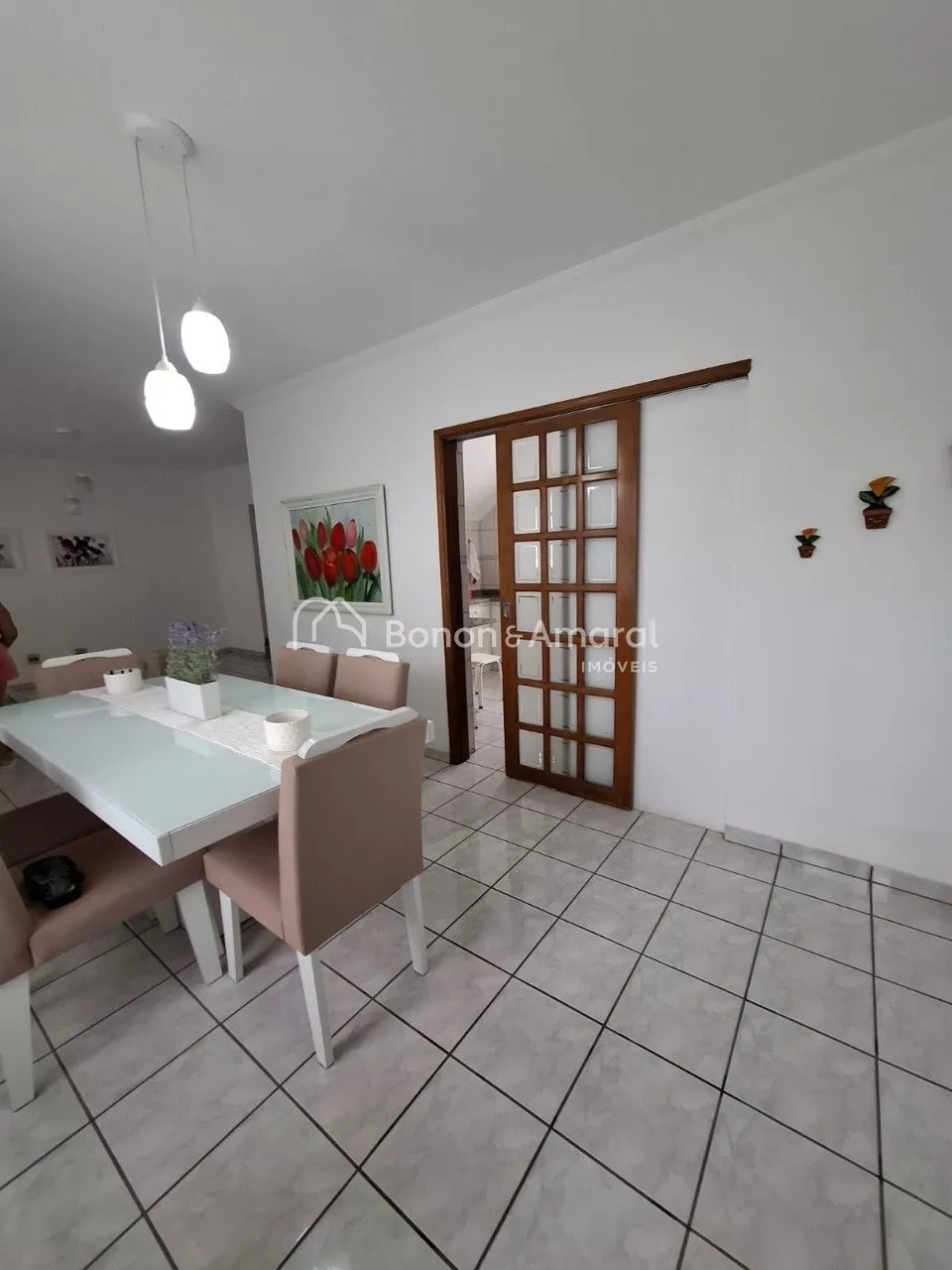 Imagem Casa à venda com 4 quartos, 230m², no Jardim Santa Genebra