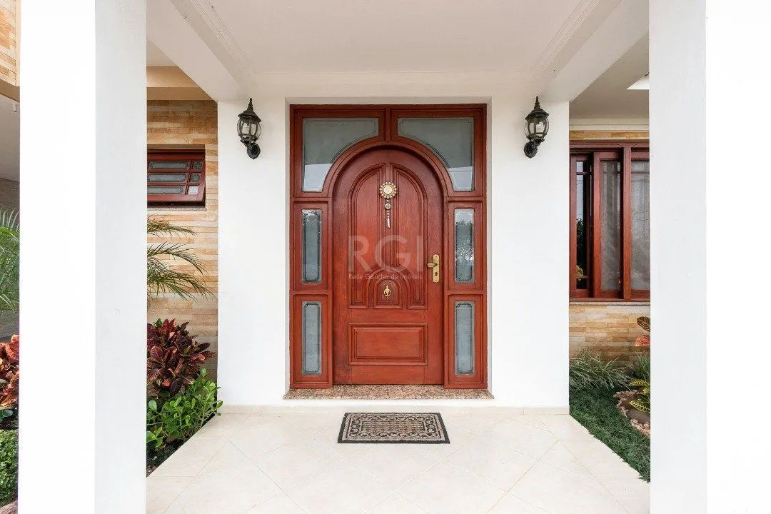 Imagem Casa para Venda - 293.76m², 3 dormitórios, sendo 1 suites, 6 vagas - Guarujá