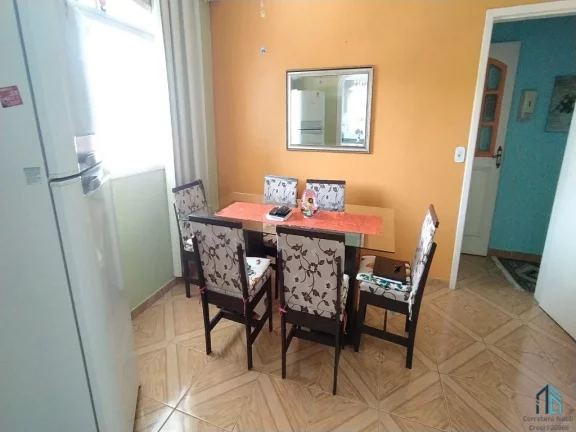 Imagem Casa a venda c/ amplo terreno, 05 quartos c/suíte no Santa Cândida/Boa Vista em Curitiba Pr