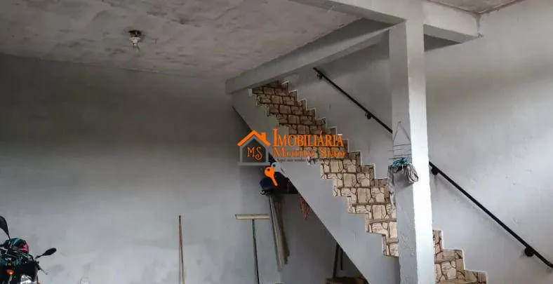 Imagem Sobrado com 3 dormitórios à venda, 230 m² por R$ 425.000 - Chácara Cabuçu - Guarulhos/SP
