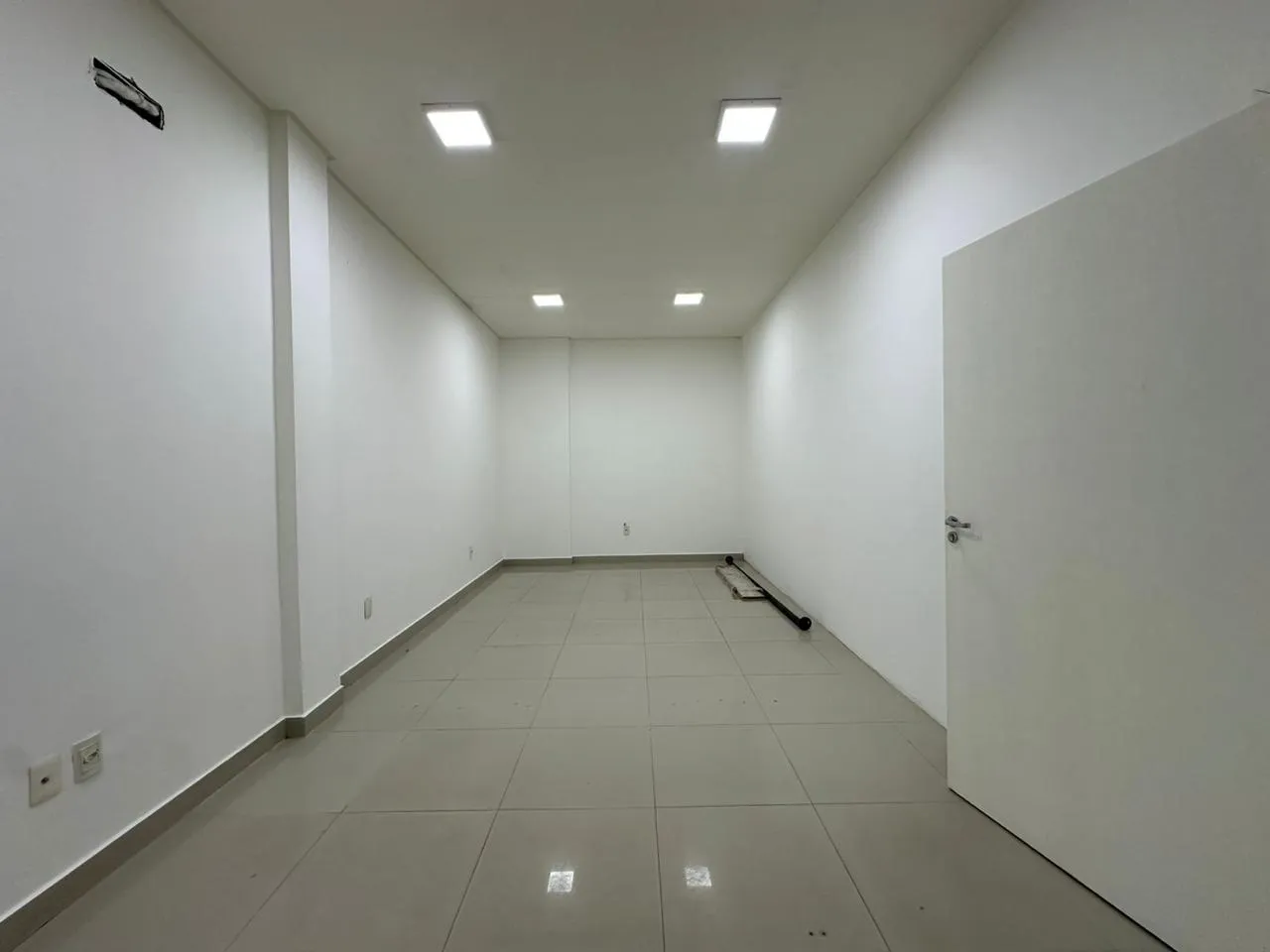 Imagem Sala Comercial à venda com 1252m2 por R$ 2.200.000,00