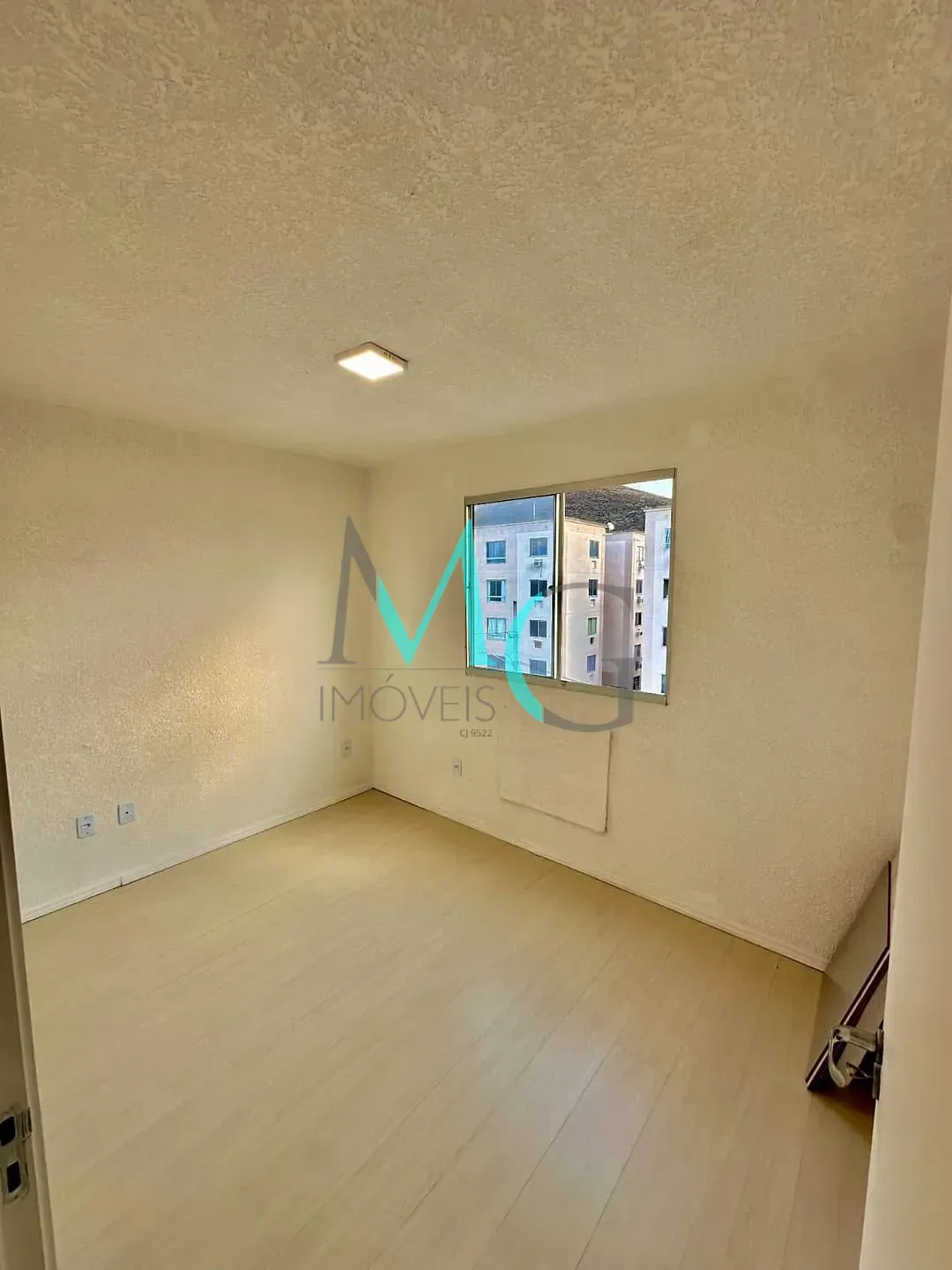 Imagem Apartamento à venda no Residencial Vera Cruz, Campo Grande-RJ - apenas 130 mil