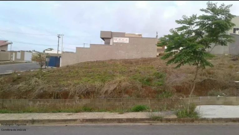 Imagem TERRENO RESIDENCIAL em POÇOS DE CALDAS - MG, SANTA TERESA