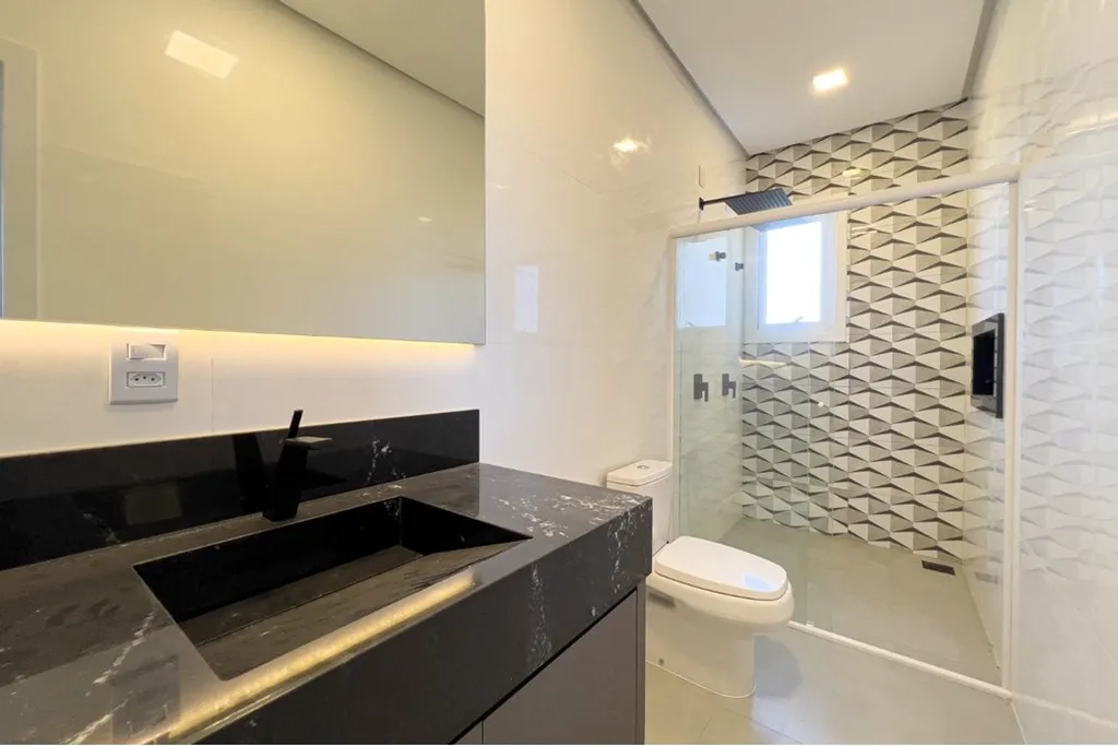 Imagem Casa de condomínio à venda em Xangri-Lá, Centro, com 4 quartos, 204m2