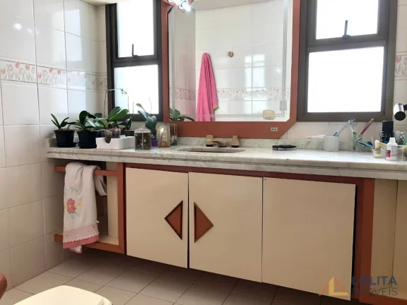 Imagem Apartamento à venda a uma quadra da Beira Mar Norte de Florianópolis/SC