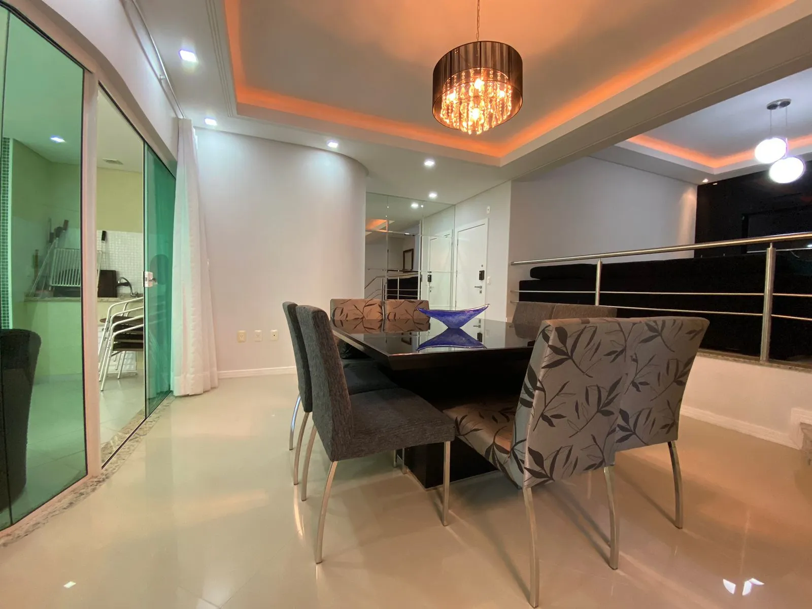 Imagem Apartamento à venda com 143m2 por R$ 1.990.000,00