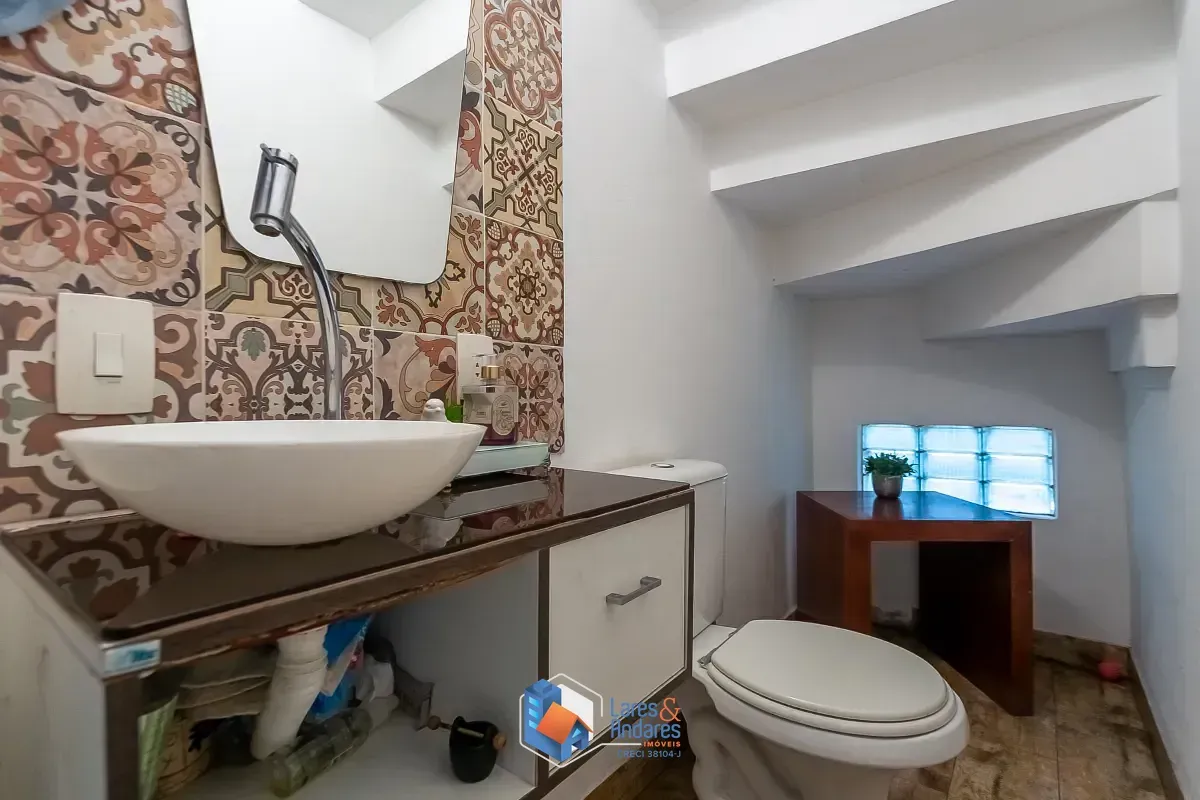 Imagem Sobrado para venda em Vila Império com 3 quartos, sendo 1 suíte, 219m²