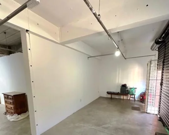Imagem GALPÃO COMERCIAL PISO INFERIOR 04 VAGAS METRO VILA SÔNIA FL48