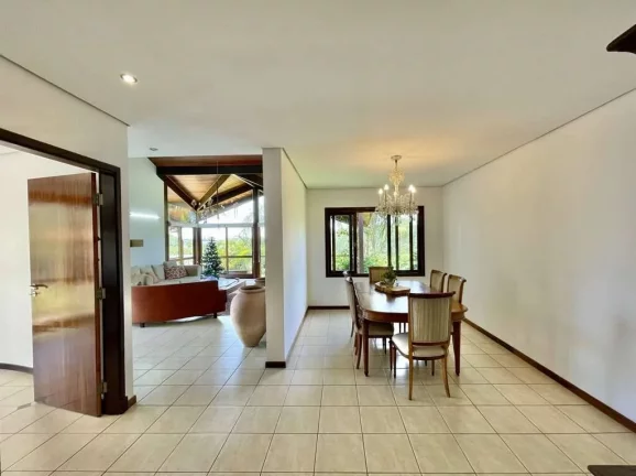Imagem Cond Pq das Artes - 4d/2sts, casa de esquina, semi-térrea, gourmet, vista!