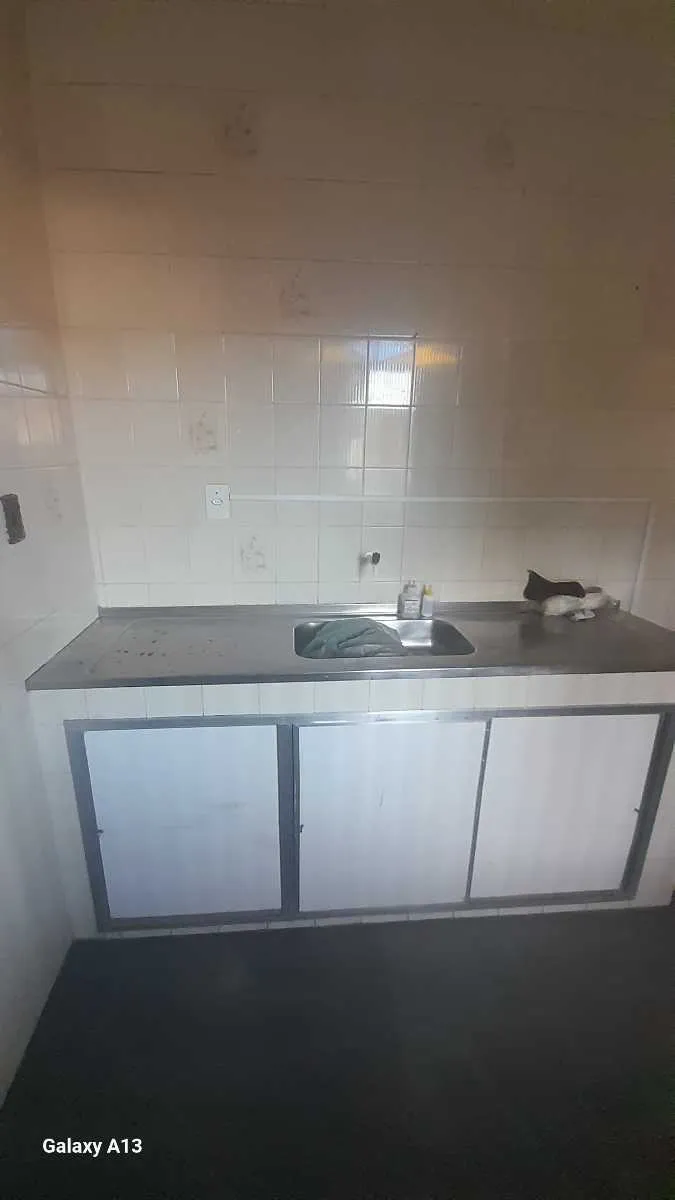 Imagem Casa para aluguel, 1 quarto, 1 vaga, Adeodato - Santa Luzia/MG