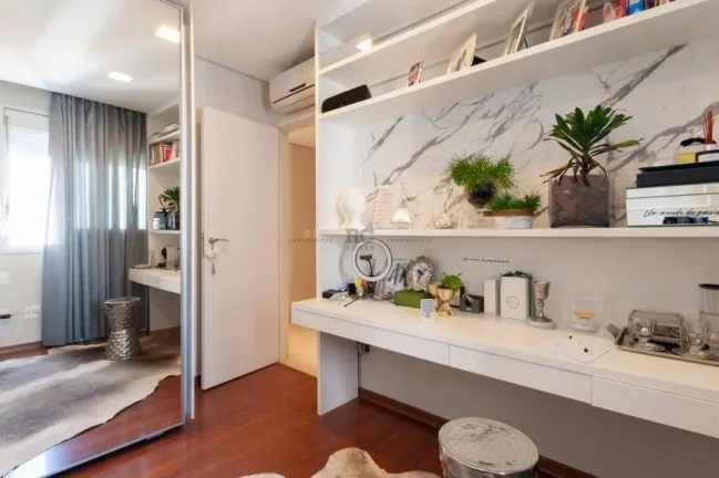 Imagem LINDA COBERTURA COM 04 QUARTOS, 05 VAGAS DE GARAGEM NA SAVASSI.