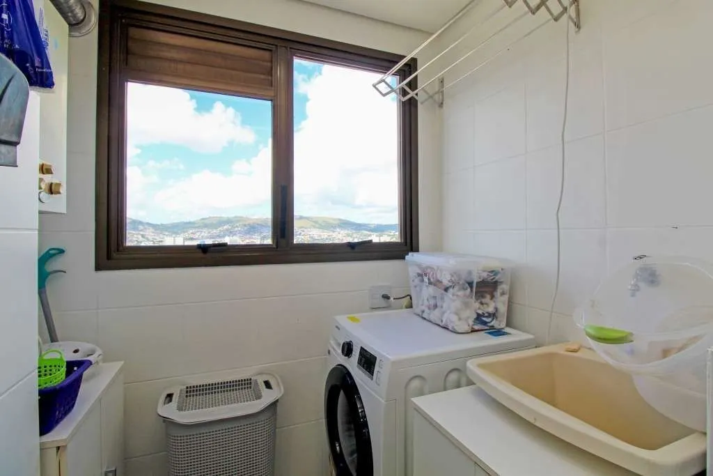 Imagem Apartamento 3 Dormitórios com Suíte, Churrasqueira e Excelente Vista Petrópolis