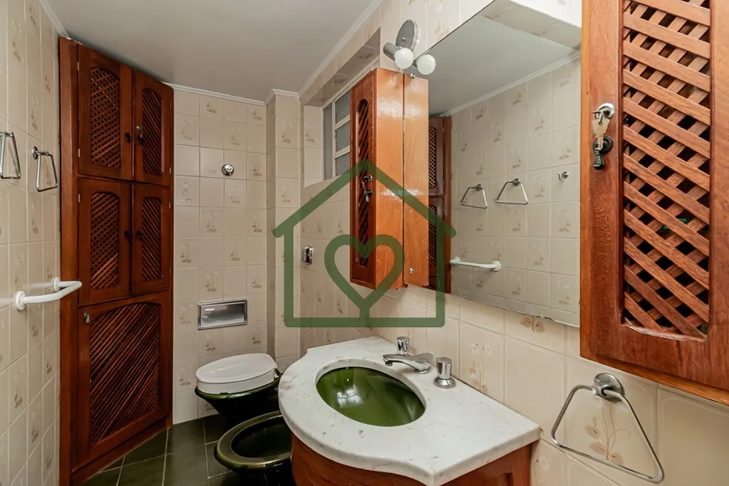 Imagem Apartamento com 3 dormítórios, 1 suíte gigante e mais dependência completa. A planta do imóvel ...