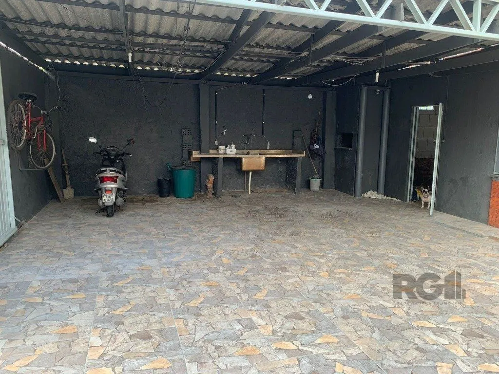 Imagem Vende-se casa 3 quartos com suíte e 3 vagas de garagem - 130m² - Jardim Itu Sabará
