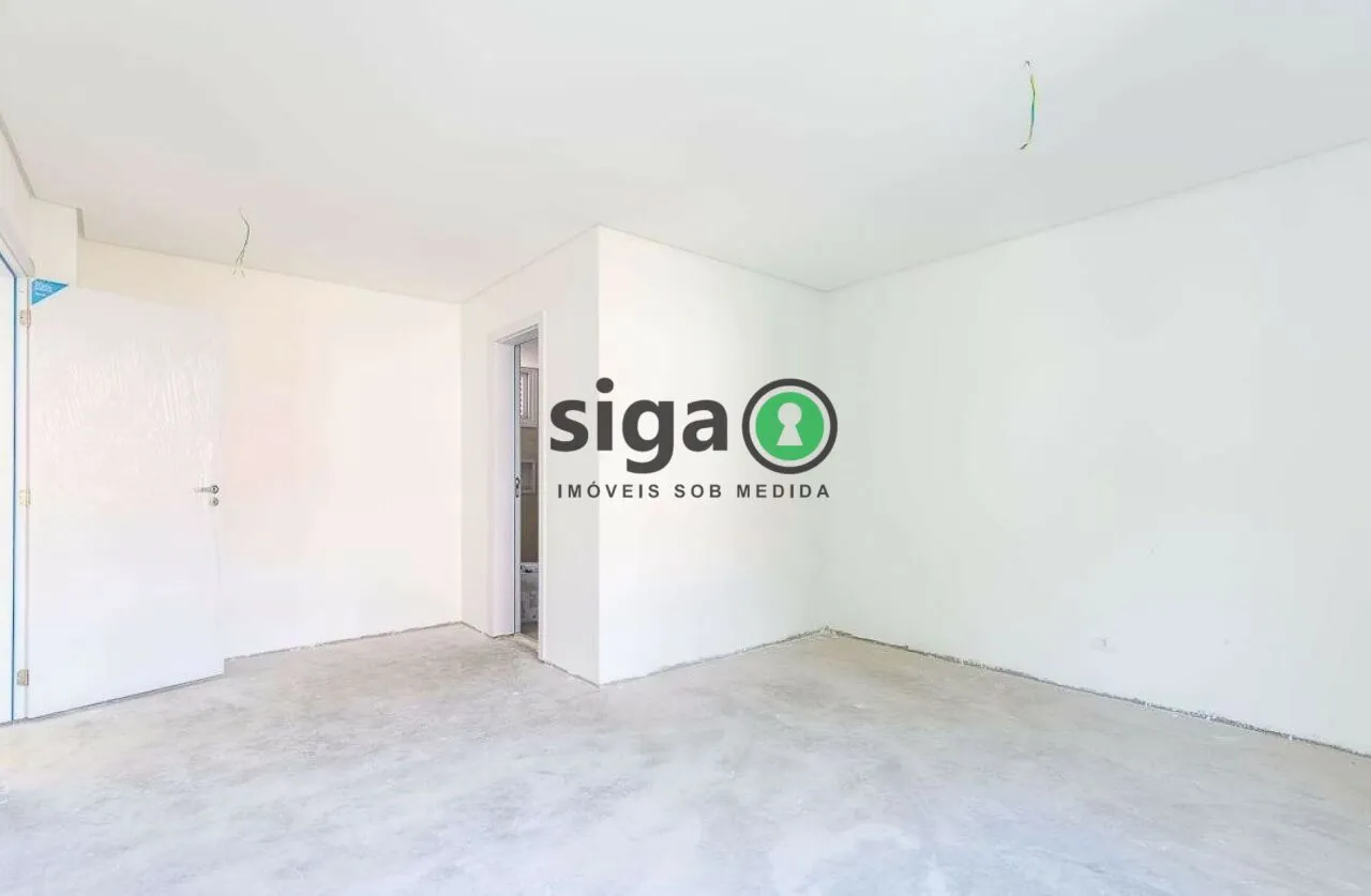 Imagem Casa em condomínio à Venda no Alto da Boa Vista com 4 quartos