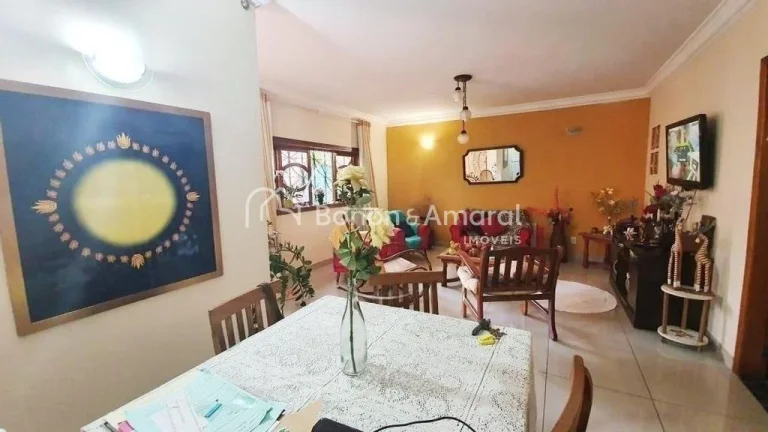 Imagem Casa para venda no bairro Jardim Conceição em Campinas.
Casa térrea com 3 quartos, sendo 1 suíte...