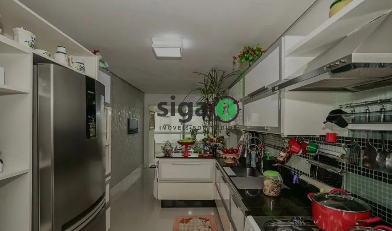 Imagem Apartamento Mobiliado de Alto Padrão com 3 Dormitórios, 3 Vagas e Infraestrutura Completa no Morumbi