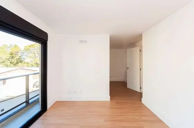 Imagem Sobrados Triplex com 3 quartos Pronto para Morar nas Merces