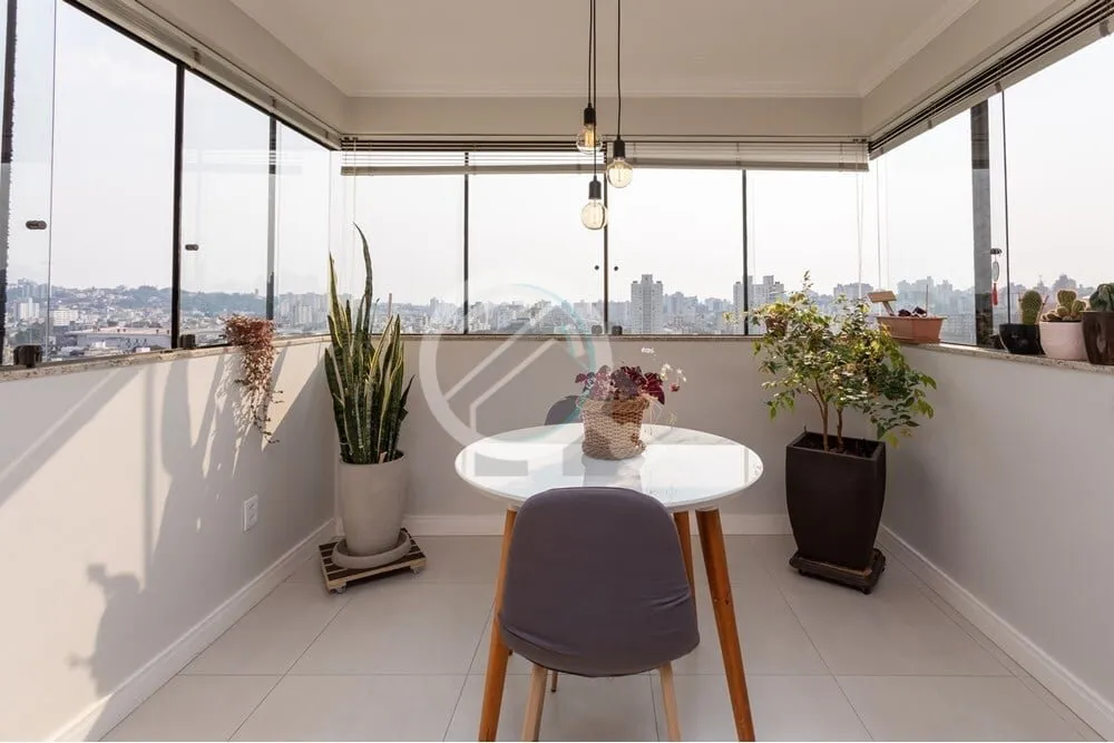 Imagem Excelente cobertura no Jardim Botânico, 2 dormitórios, 1 home office, lavanderia, com piso totalme...
