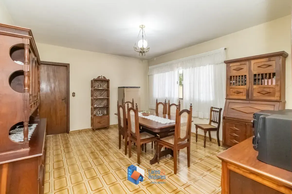 Imagem Sobrado para venda em Horto Florestal com 3 quartos, sendo 1 suíte, 316m²