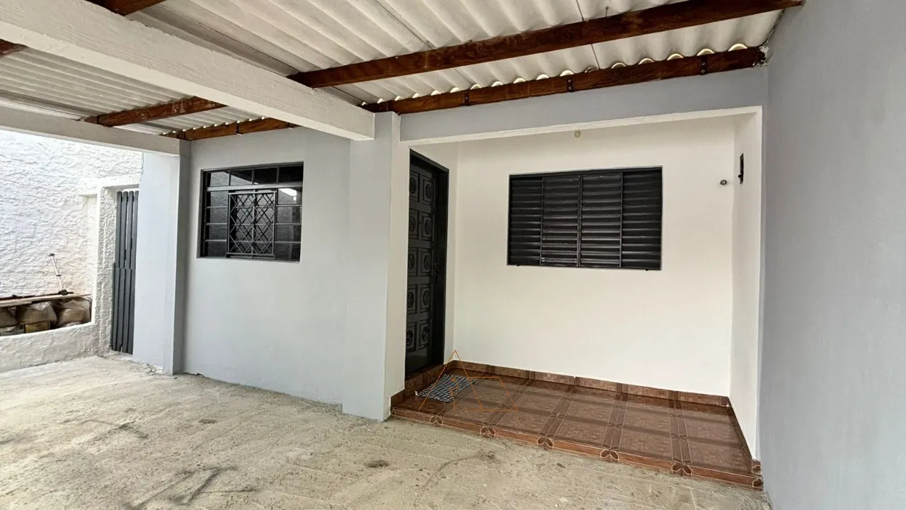 Foto do imóvel Excelente oportunidade: Casa à venda em Itu-SP, no bairro Cidade Nova I, com 2 quartos, 1 sala, 1 banheiro, 2 vagas de garagem, 117,05 m² de área.