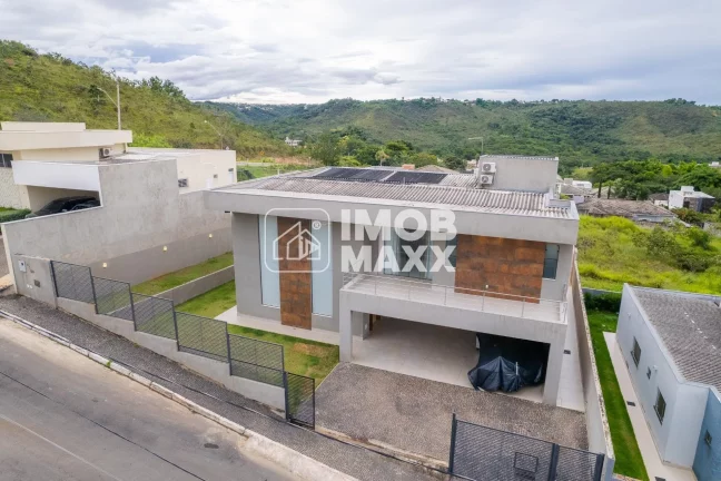 Imagem Luxuosa Casa no Cond. Quintas do Sol com 4 Suítes e 430m²