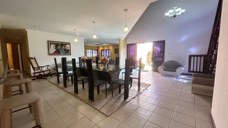 Imagem Vendo Casa no condomínio Country Aldeia!