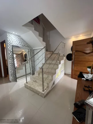 Imagem Linda casa em condomínio à venda em Lauro de Freitas-BA, Buraquinho: 4 quartos, 3 suítes, 2 salas, 1 banheiro, 2 vagas, 142m².
