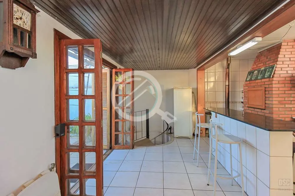 Imagem Bem-vindo ao seu novo lar na Azenha! Descubra esta encantadora cobertura duplex de 92m² privativos ...